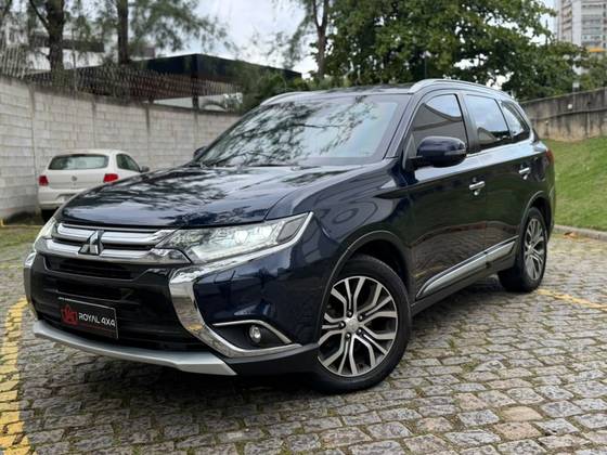 MITSUBISHI OUTLANDER 3.0 GT 4X4 V6 24V GASOLINA 4P AUTOMÁTICO MITSUBISHI OUTLANDER 3.0 GT 4X4 V6 24V GASOLINA 4P AUTOMÁTICO